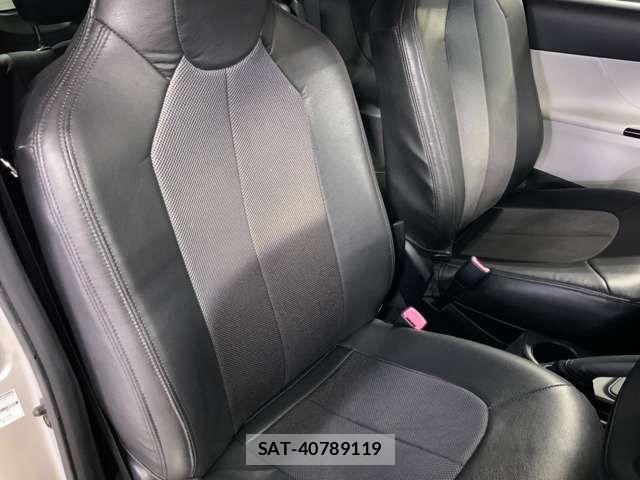 Toyota IQ 2013-08 8829574-2