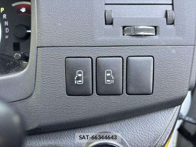 Toyota ISIS 2012-03 1421948-15
