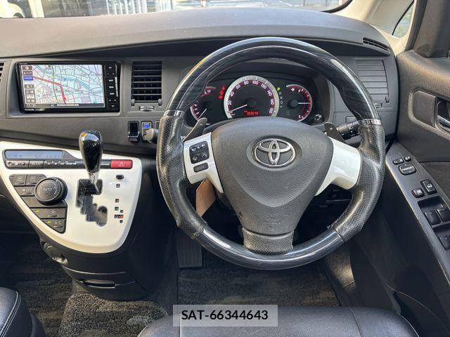 Toyota ISIS 2012-03 1421948-16
