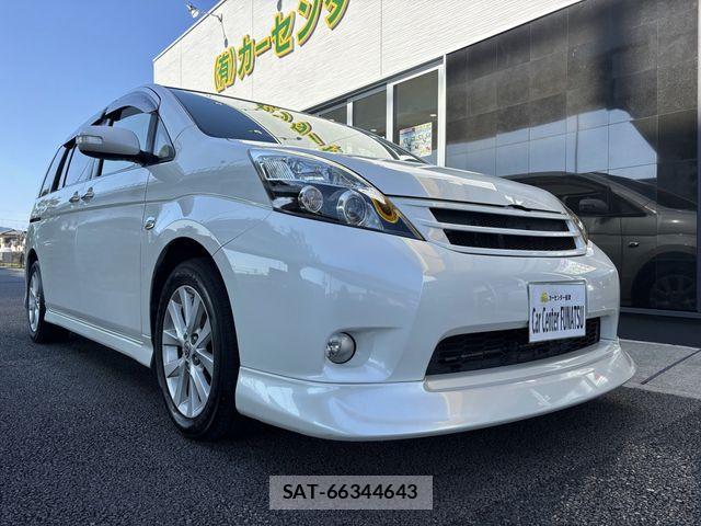 Toyota ISIS 2012-03 1421948-1