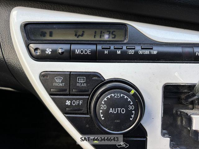 Toyota ISIS 2012-03 1421948-22