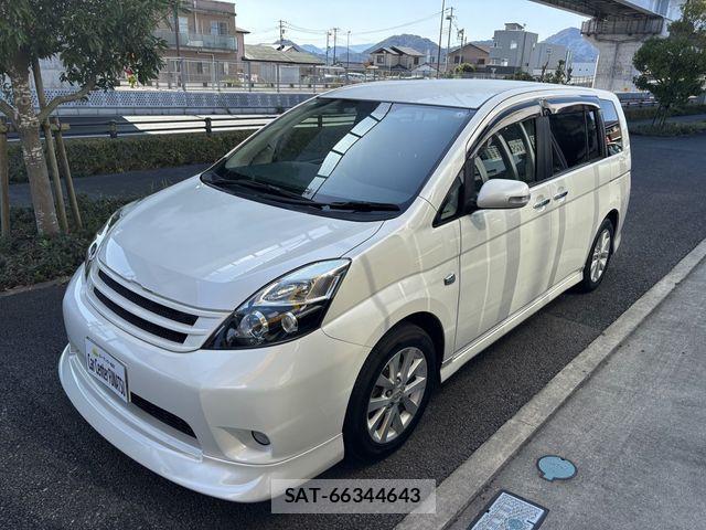 Toyota ISIS 2012-03 1421948-4