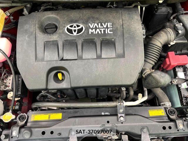Toyota ISIS 2013-09 5869719-16