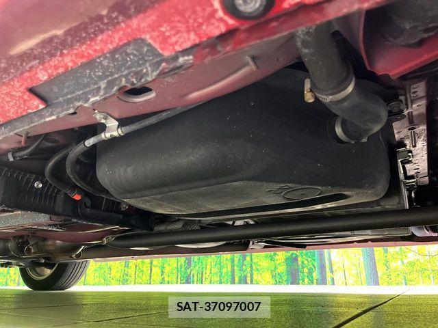 Toyota ISIS 2013-09 5869719-19