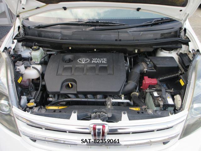 Toyota ISIS 2010-03 6612387-28