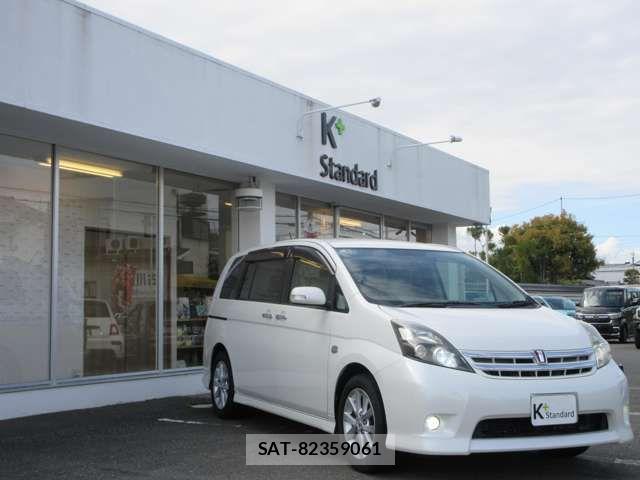 Toyota ISIS 2010-03 6612387-3