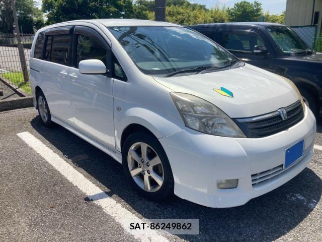 Toyota ISIS 2005-06 6906768-1