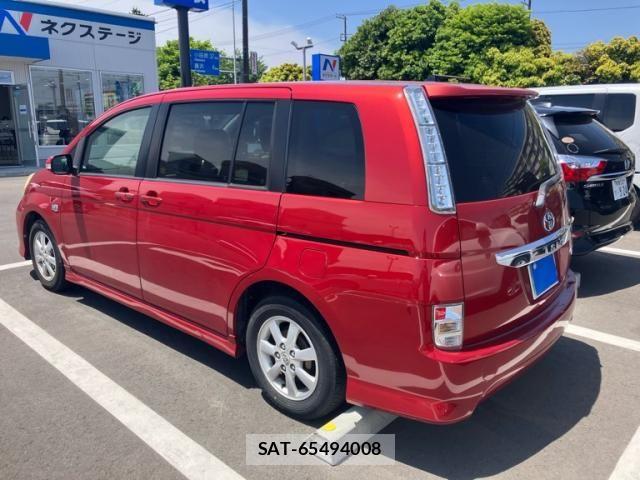 Toyota ISIS 2011-11 6994430-3