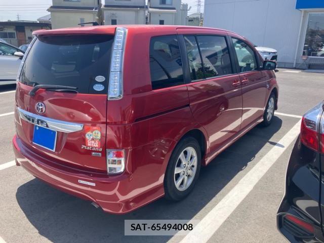 Toyota ISIS 2011-11 6994430-4