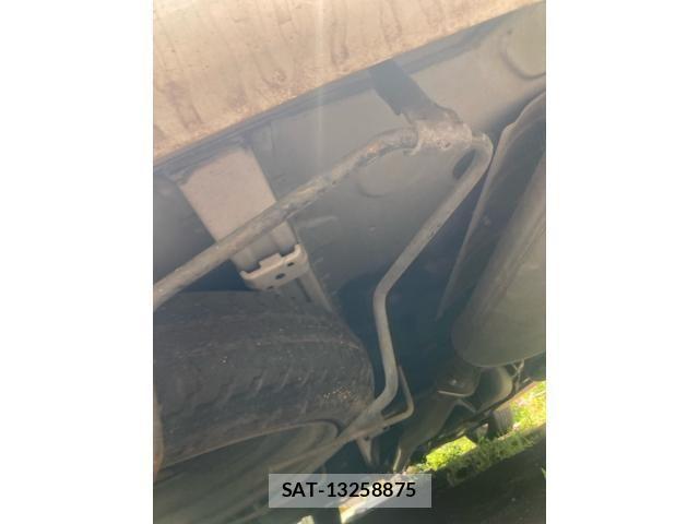 Toyota ISIS 2005-06 7058952-15