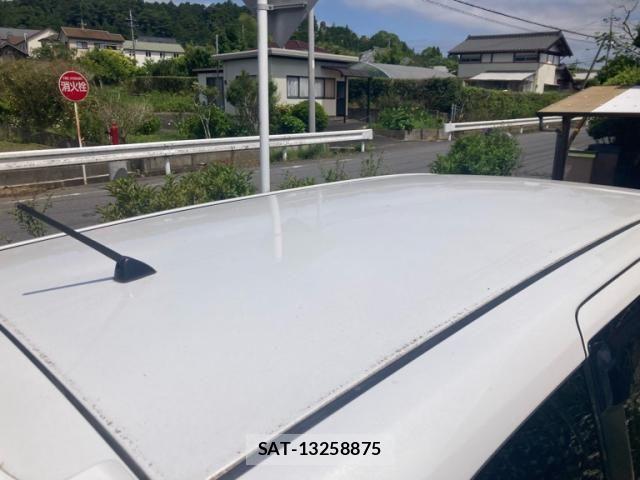 Toyota ISIS 2005-06 7058952-2