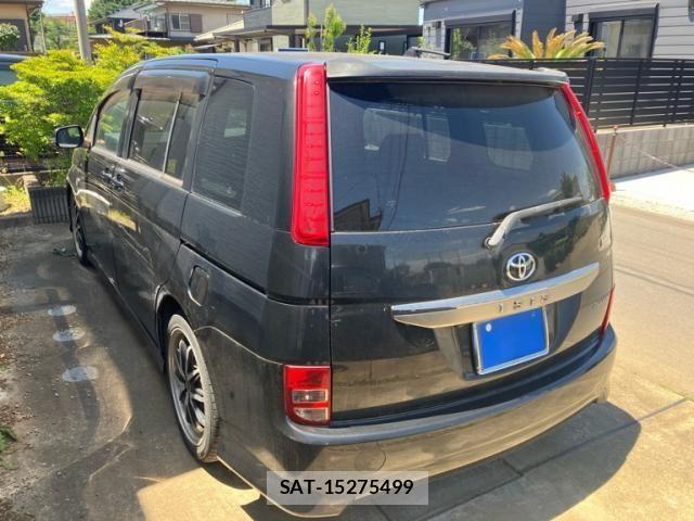 Toyota ISIS 2007-06 7219960-3