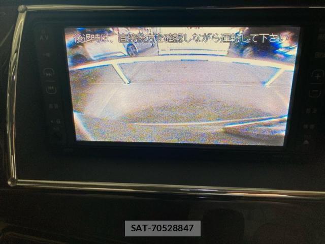 Toyota ISIS 2006-03 7219955-18