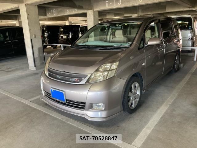 Toyota ISIS 2006-03 7219955-1