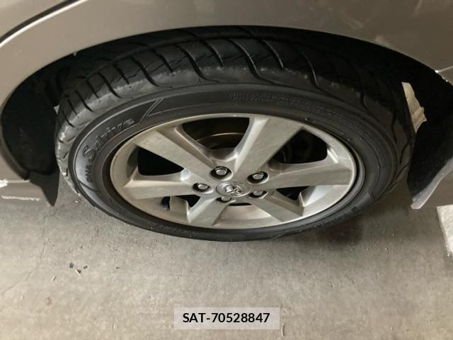 Toyota ISIS 2006-03 7219955-7