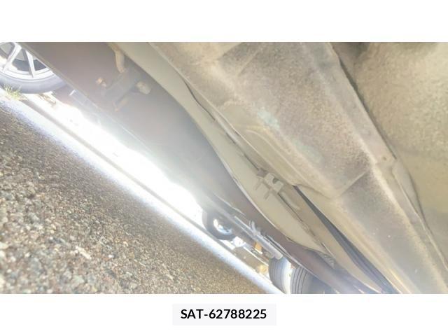 Toyota ISIS 2010-10 7219962-10