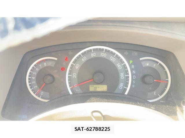 Toyota ISIS 2010-10 7219962-12