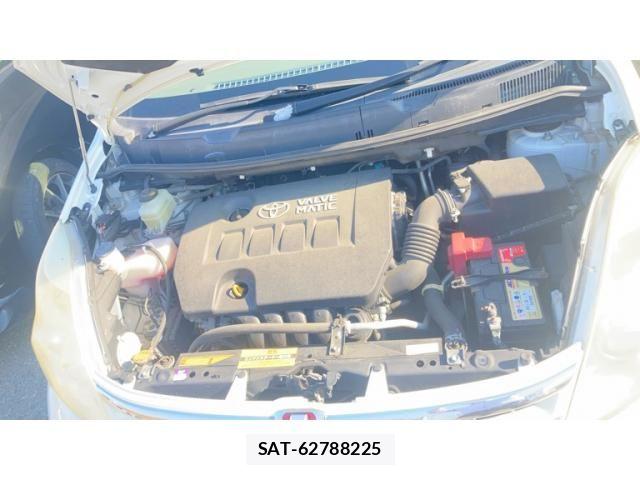 Toyota ISIS 2010-10 7219962-23