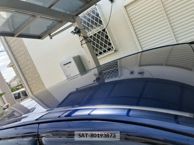 Toyota ISIS 2010-10 7327616-6