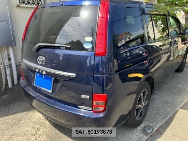 Toyota ISIS 2010-10 7327616-8