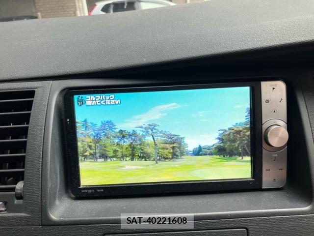 Toyota ISIS 2012-03 7327614-23
