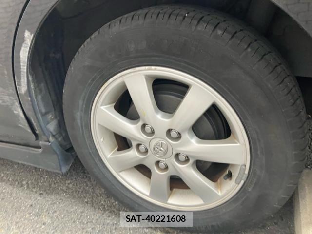 Toyota ISIS 2012-03 7327614-7
