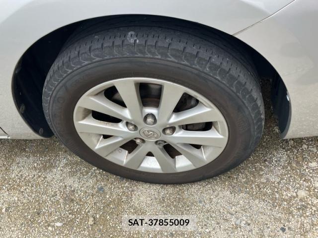 Toyota ISIS 2009-11 7327611-5