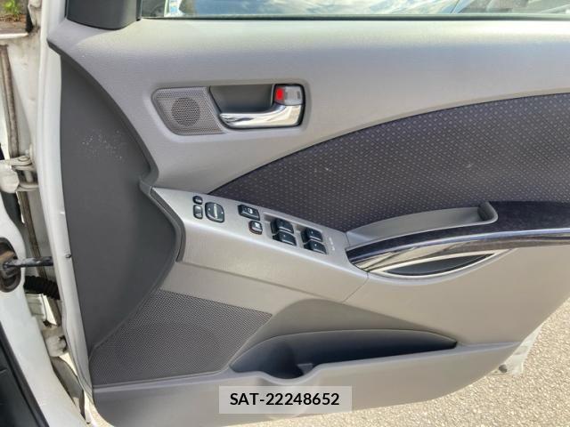 Toyota ISIS 2004-11 7327617-19