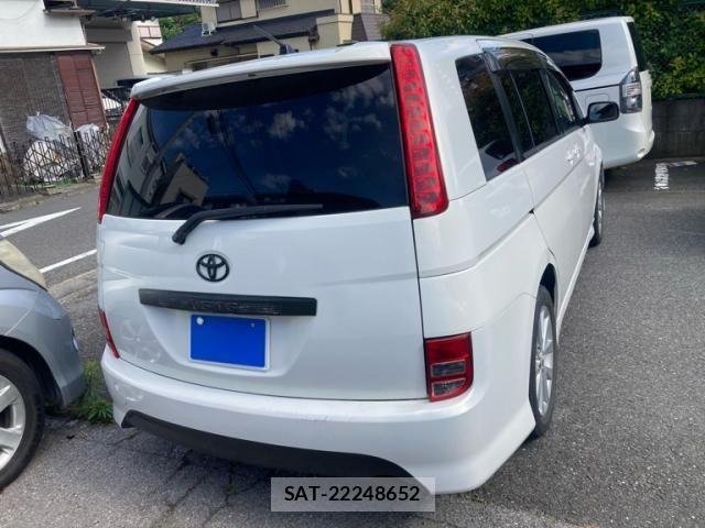 Toyota ISIS 2004-11 7327617-3