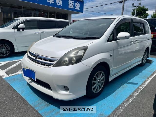 Toyota ISIS 2010-09 7327608-1