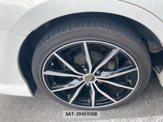 Toyota ISIS 2005-11 7327613-9