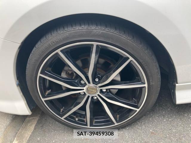 Toyota ISIS 2005-11 7327613-7