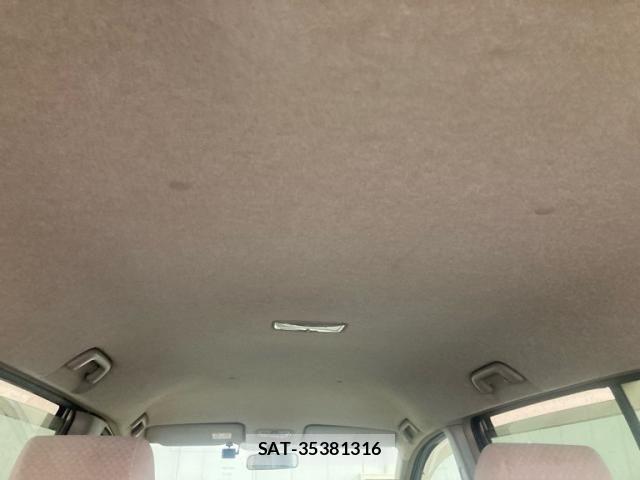 Toyota ISIS 2005-02 7327610-9