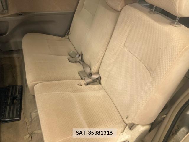 Toyota ISIS 2005-02 7327610-10