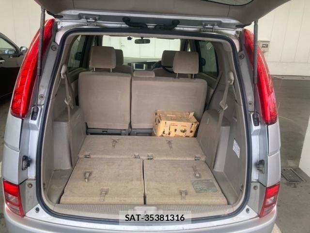 Toyota ISIS 2005-02 7327610-8