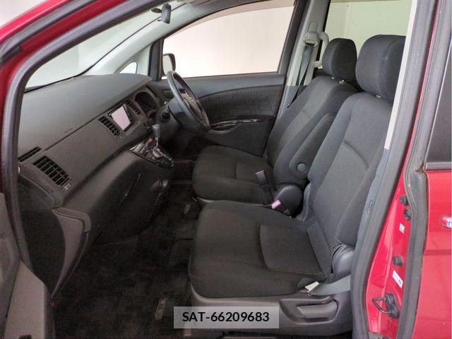 Toyota ISIS 2012-03 7327612-3