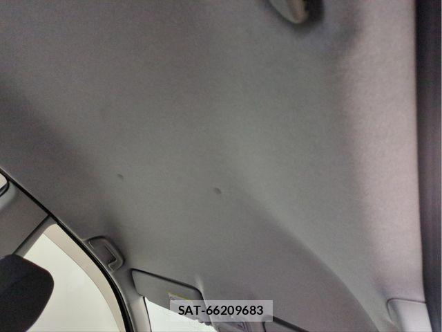 Toyota ISIS 2012-03 7327612-5