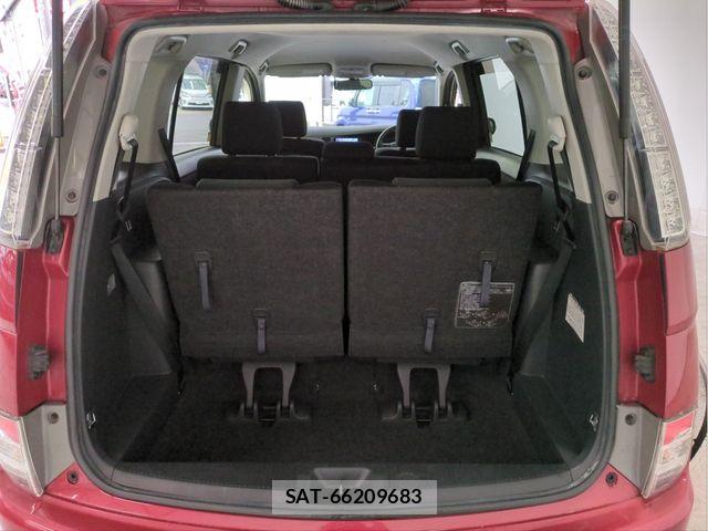 Toyota ISIS 2012-03 7327612-6