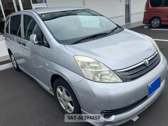 Toyota ISIS 2006-03 7358180-3