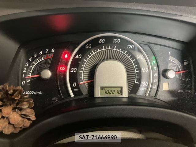 Toyota ISIS 2007-04 7358182-15