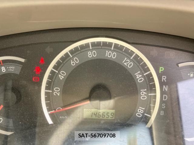 Toyota ISIS 2009-10 7392446-20