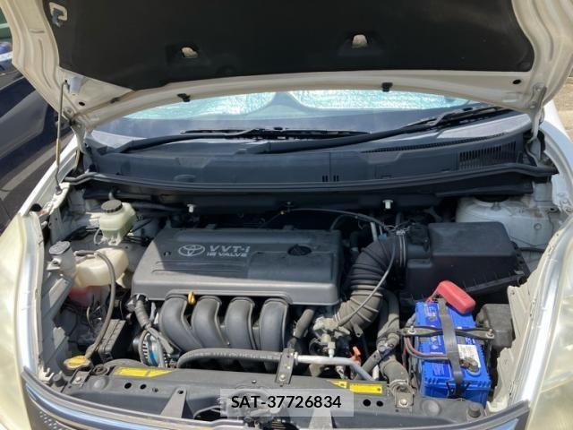 Toyota ISIS 2005-09 7454984-24
