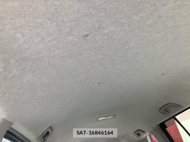 Toyota ISIS 2007-02 7454988-26