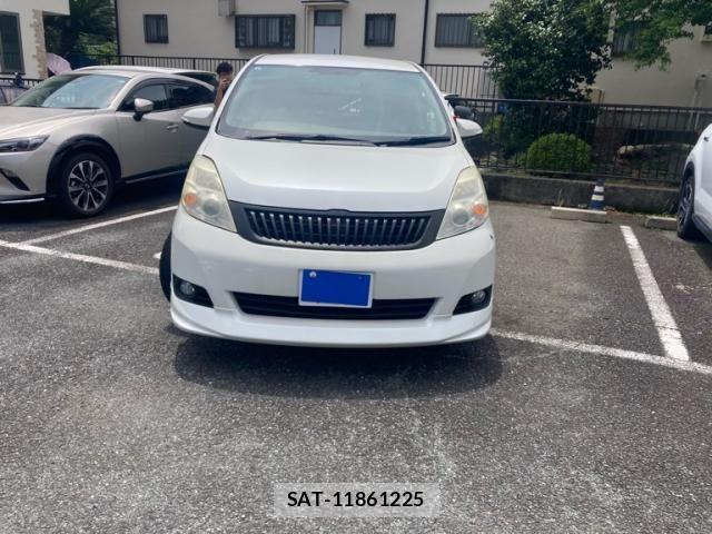Toyota ISIS 2013-10 7500990-0