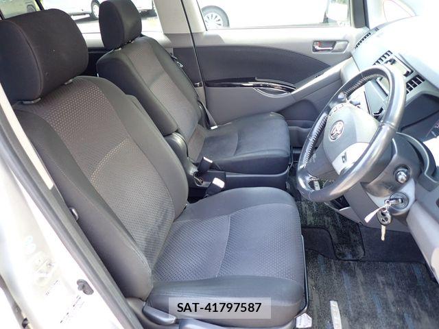 Toyota ISIS 2005-02 7500991-15