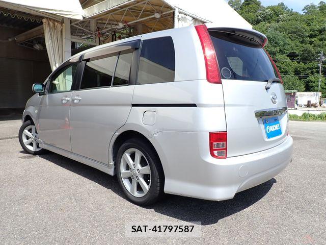 Toyota ISIS 2005-02 7500991-2