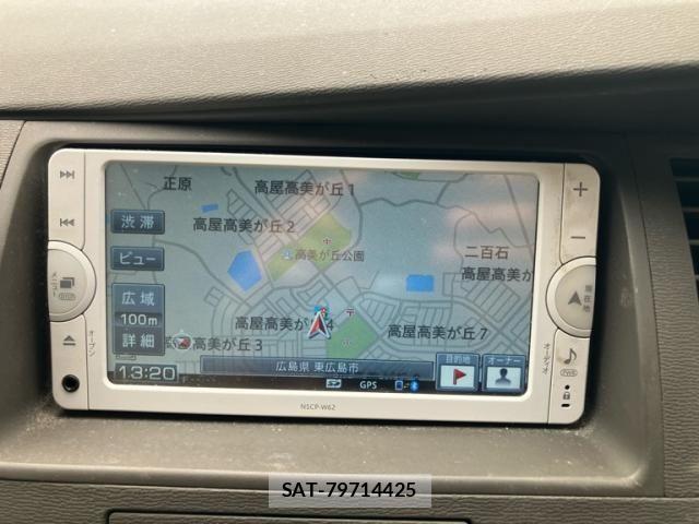Toyota ISIS 2014-02 7562261-19