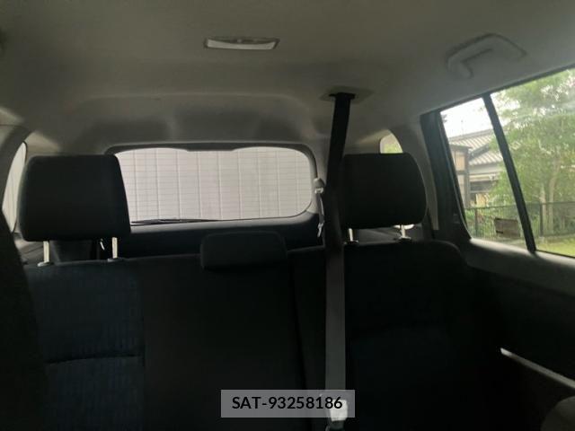 Toyota ISIS 2015-04 7617200-18