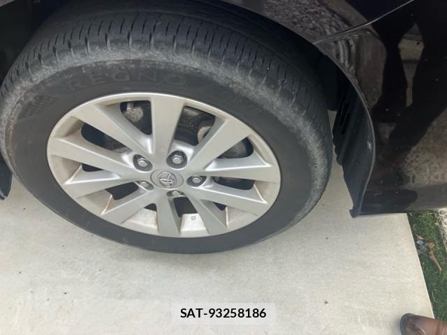 Toyota ISIS 2015-04 7617200-5