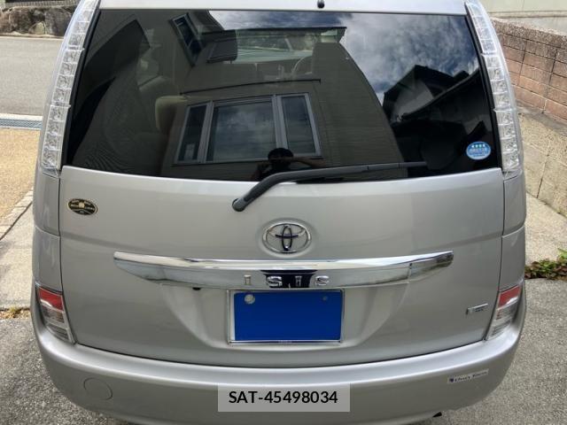 Toyota ISIS 2013-11 7617201-10